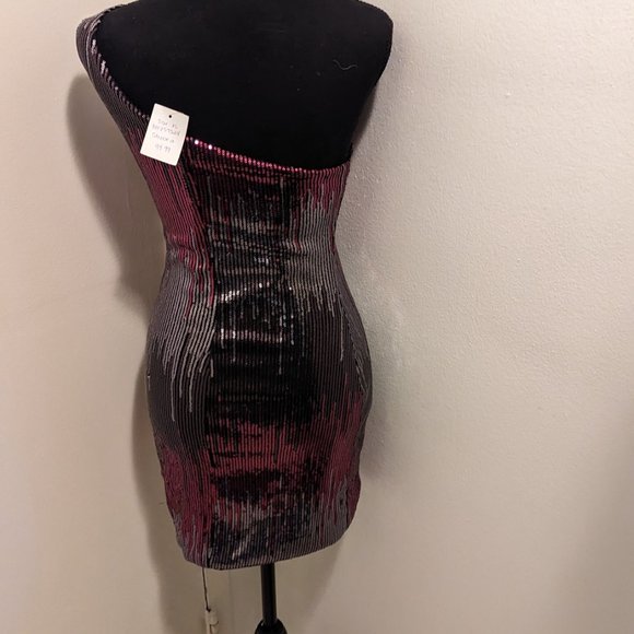 Off-Shoulder Sequin Dress: Strobe It by Charlotte Russe - Picture 6 of 8